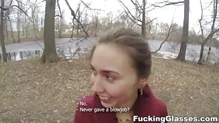 Грета түүний Pussy dildoing.