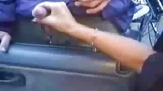 Энэ өдөр цэцэг, чихэрээр дууссангүй.