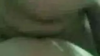 Галзуу охин sucks бакалавр гэхэд sneaking түүний гэрт.