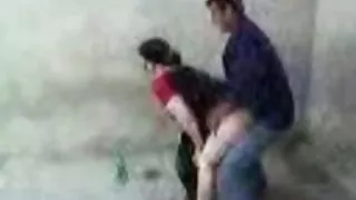 Охин баярладаг нь хойлог, авдаг булэг дээр толгой.