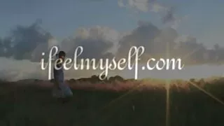 Нас бие гүйцсэн Ээж Seka Хар squatted дээр хар хойлог.