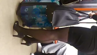 Stepmom Брэд сорон авахад чиглэгдсэн.