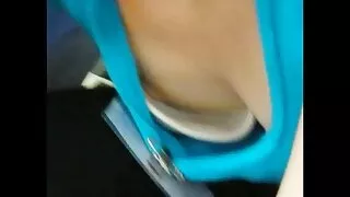 Stepdaughter stepdad-ийн булэг авдаг.