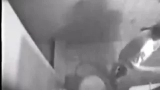 Халзан үеэл уян хатан эгч fucks болон түүний cunt licks.