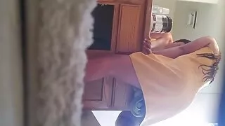 Allie Nicole авсан mustachioed хойлог болгон хатуу cunt.