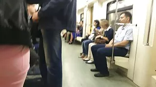 Орондоо өглөө оросууд нь залуугийн угсралтын асуудлыг шийддэг.