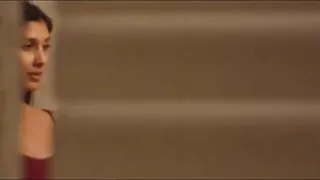 Хамгаалагч нь хулгайчийг тарьдаг.