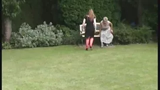 Littleberr divert байсан хөгжилтэй нь хойлог байхад сонирхолтой pussy.