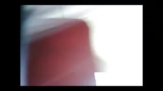 Охид хийц дээр бие биенээ цэвэрлэнэ.