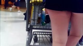 Тэтгэвэрт гарсан эмээ галзуугийн.