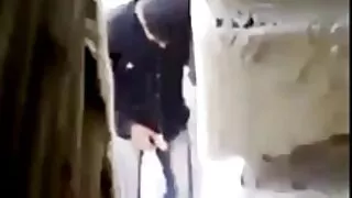 Найз танхимд шулуун гэдсээр сургах.