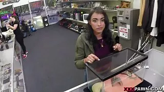 Том тарган фаллус унах.