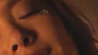 La russa Жулиа masturbates түүний pussy дараа хаягдсан түүний найз залуу.